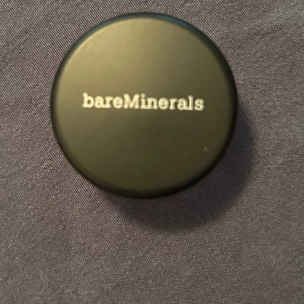 New Bare Minerals Present Eyeshadow